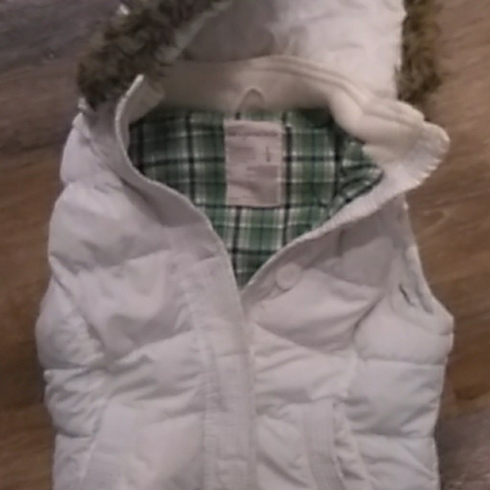 Aeropostale vest